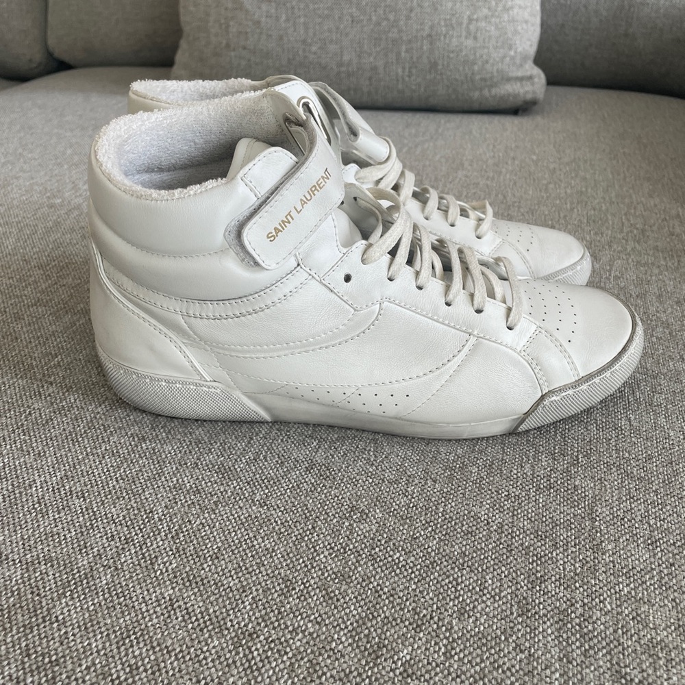 Authentic Saint Laurent lace up sneakers!